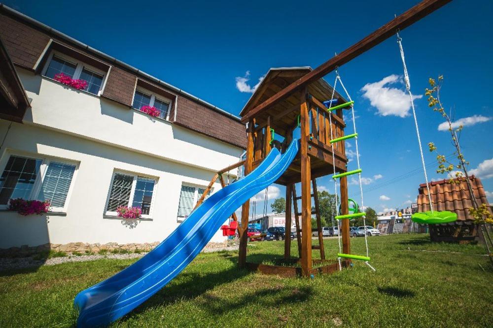 Apartmány MINATA Liptovský Mikuláš Exteriér fotografie